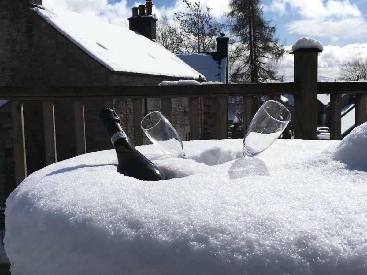 The Gordon Arms Hotel West Linton Exteriér fotografie